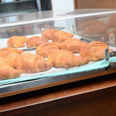 温泉码头酒店 拉科阿梅诺 外观 照片