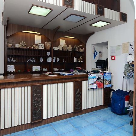 温泉码头酒店 拉科阿梅诺 外观 照片